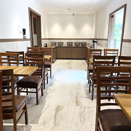 Glitz Hotels La Dahlia - Premium Thane Exterior photo